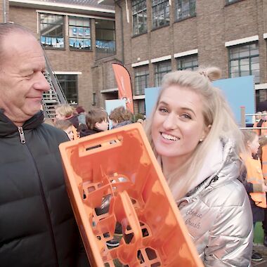 MAAK KANS OP HET ENIGE, ECHTE KONINGSSPELEN BIDONKRAT